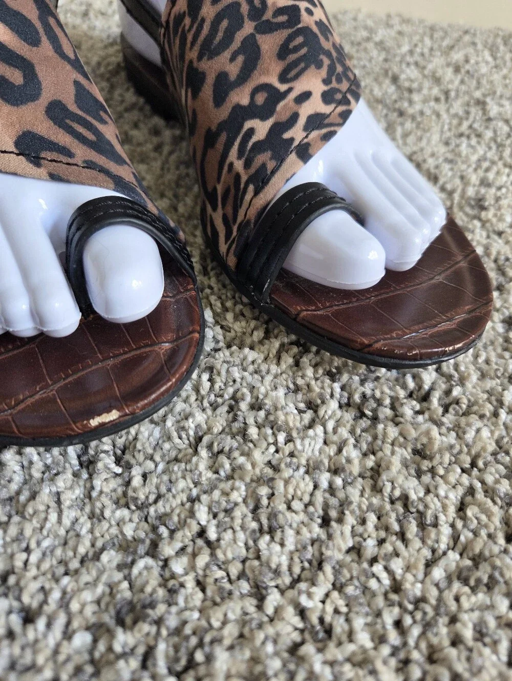 Naturalizer Women's Animal Print Seanna Faux Leather Leopard Sandal Size 8.5